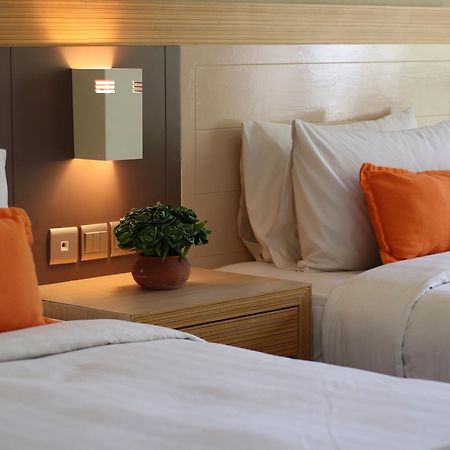 Damai Puri Resort & Spa Кучинг Экстерьер фото A room at the hotel