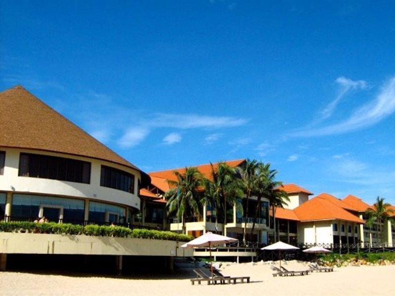 Damai Puri Resort & Spa Кучинг Экстерьер фото The Bayview Suites